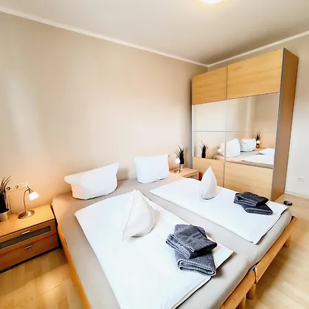 2 Waldstraße 9 * Ostseebad Kühlungsborn